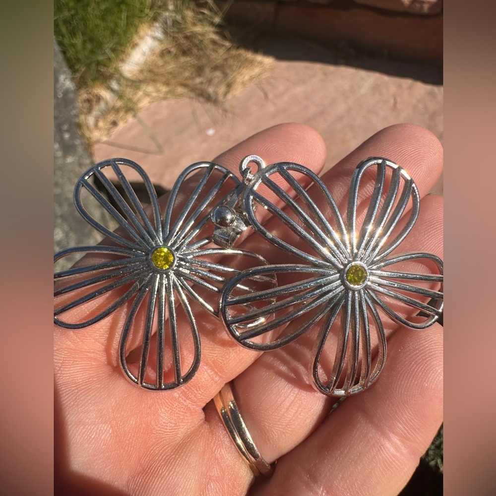 Paparazzi CLIP-ON Silver Floral Earrings with Yellow Accents